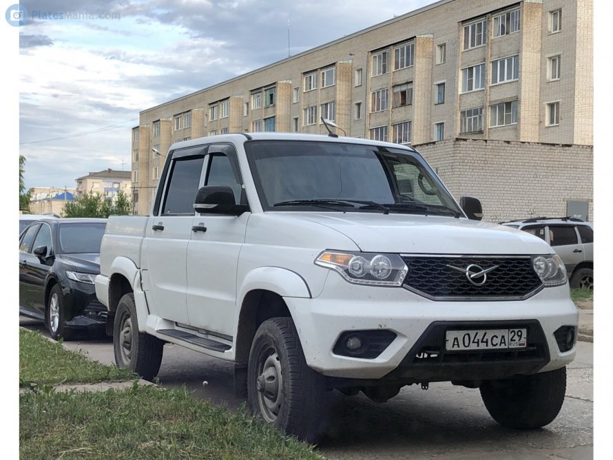 Автомобиль УАЗ-23632 UAZ Pickup