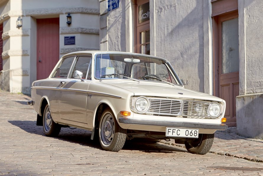 Volvo 140 Series