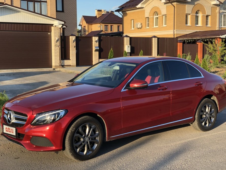 W206 Mercedes красный
