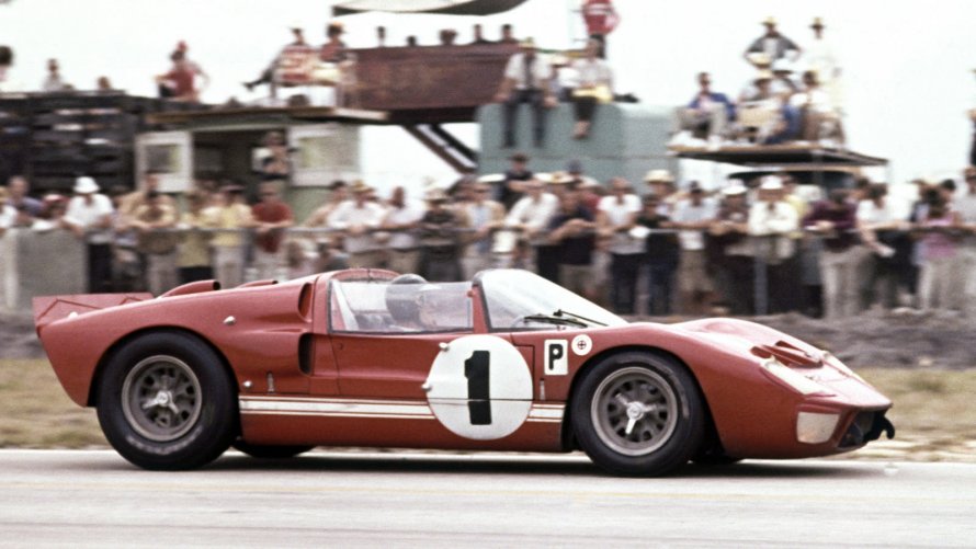Ford gt40 vs Ferrari