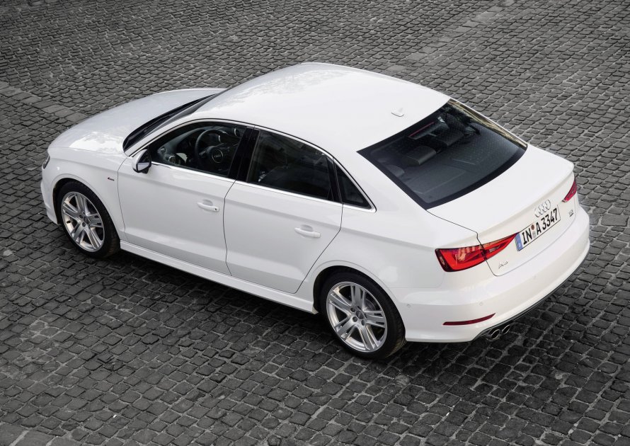 Ауди a3 sedan белый