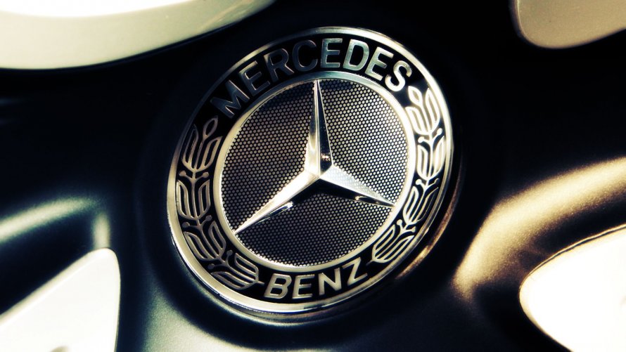 Mercedes Benz logo