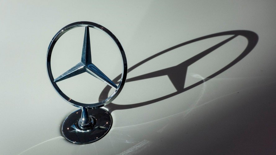 Mercedes Benz logo