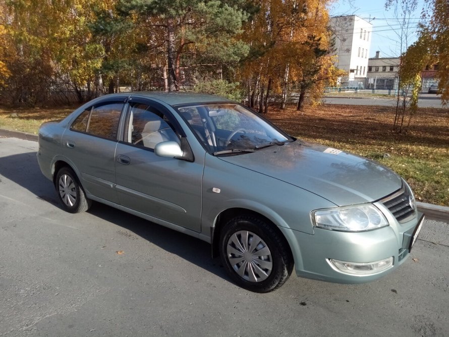 Nissan Almera II (n16)