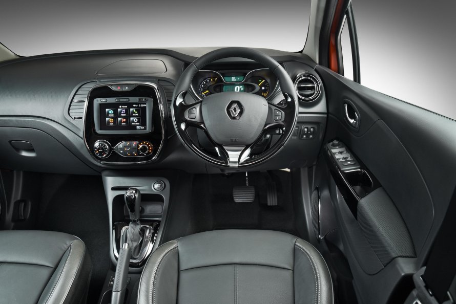 Renault Captur приборная панель