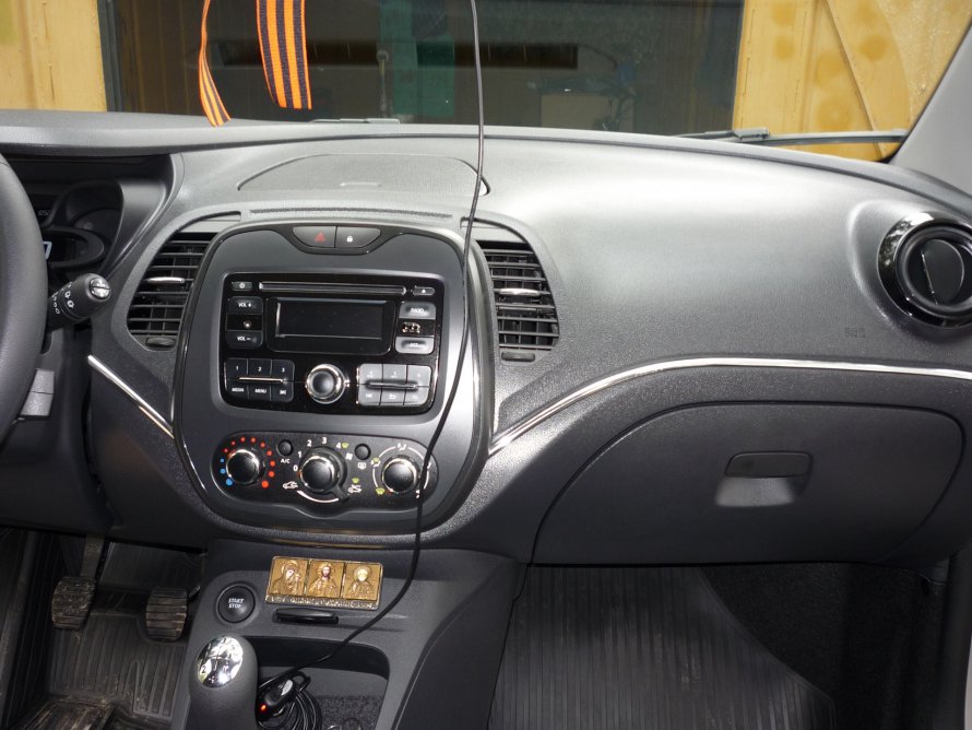 Renault Captur приборная панель