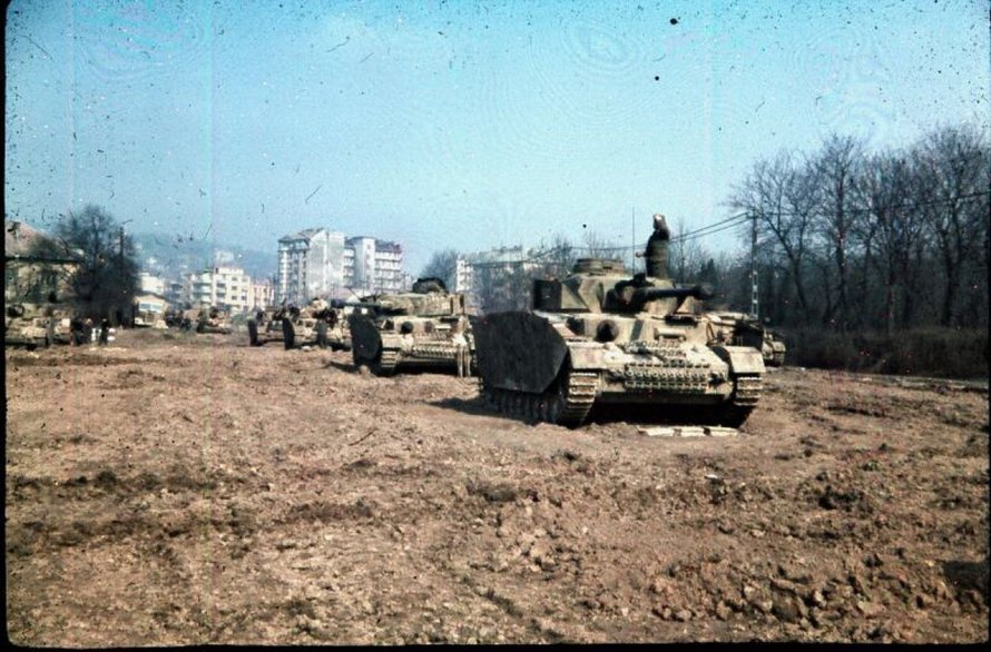 Немецкая танковая колонна 1941