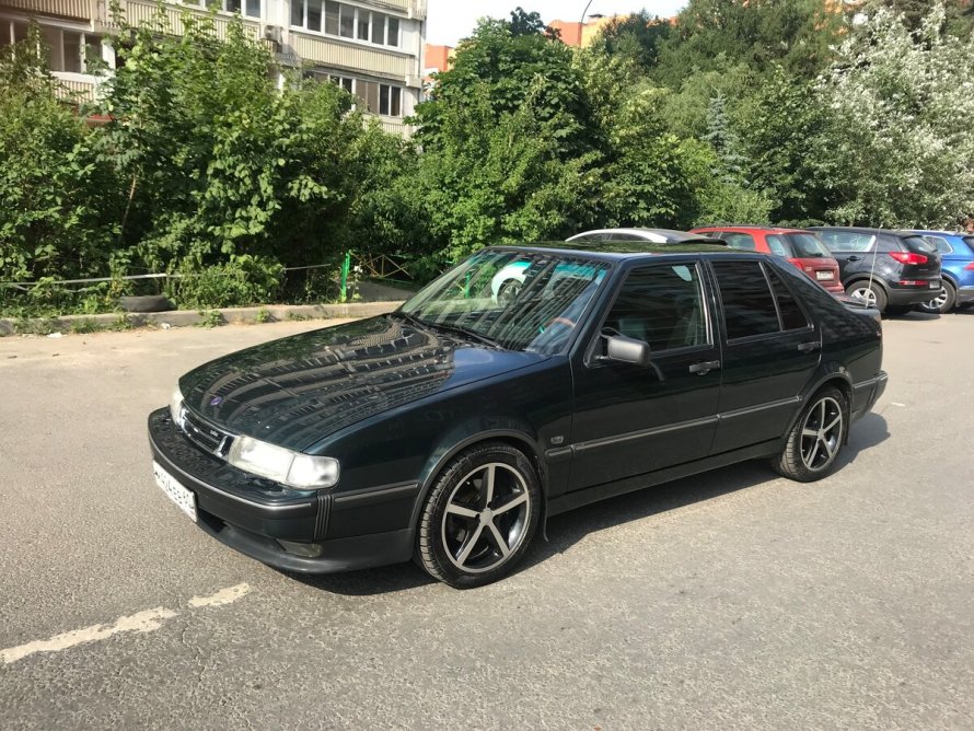 Saab 9000 i