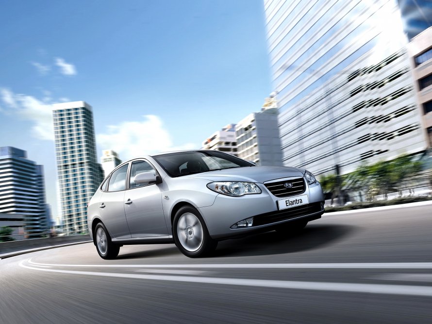Hyundai Elantra j4