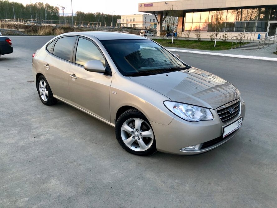 Hyundai Elantra 4 поколения