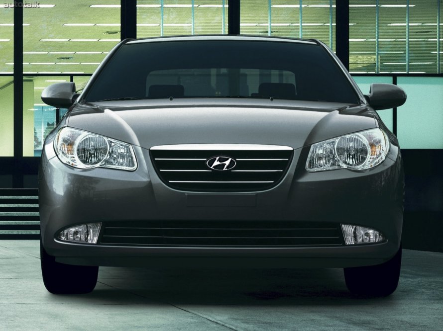 Hyundai Elantra 4