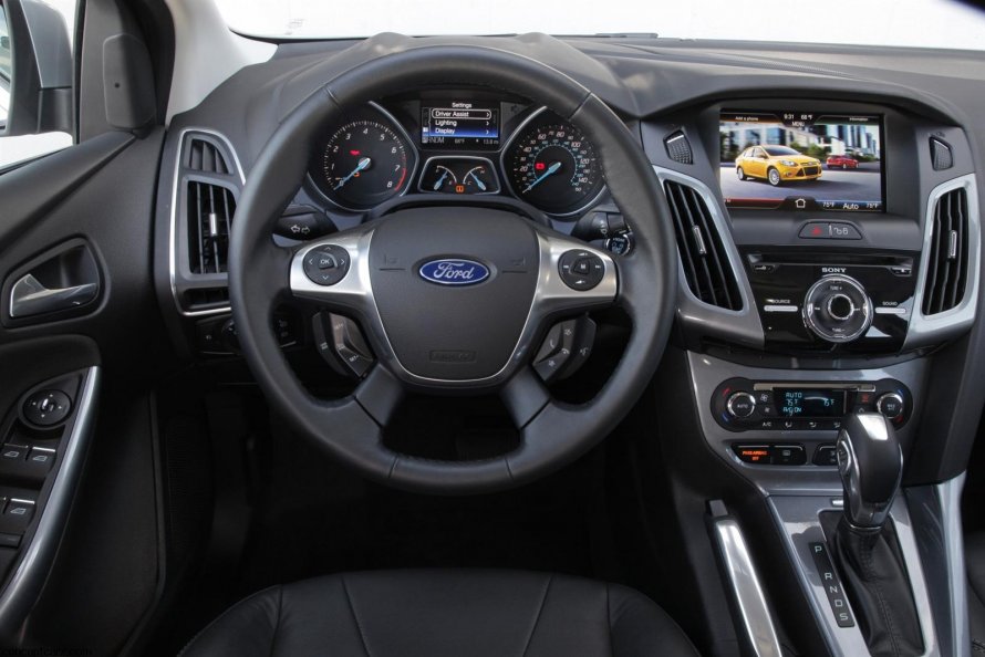 Ford Focus 2012 салон