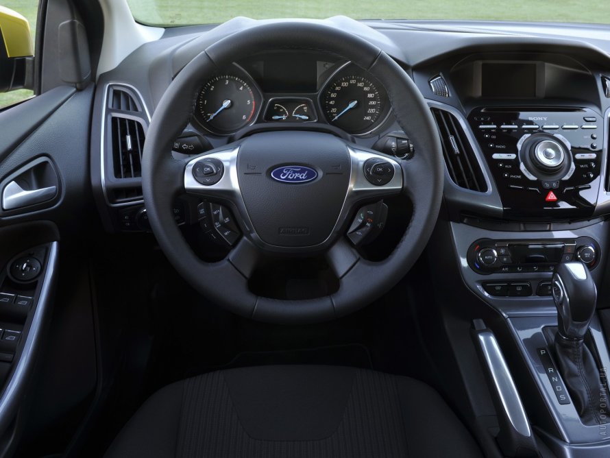 Ford Focus 3 седан салон
