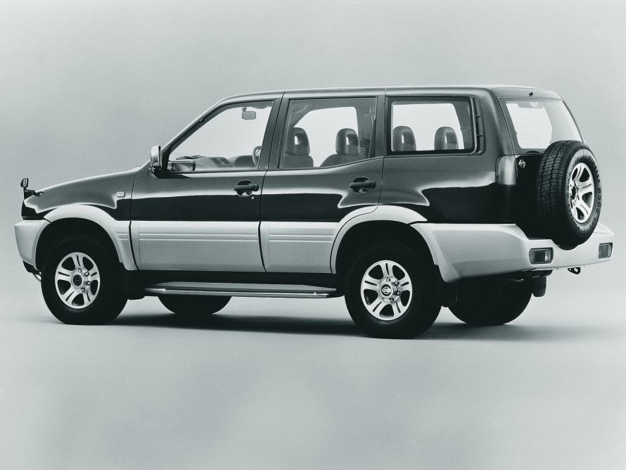 Nissan Mistral 2005