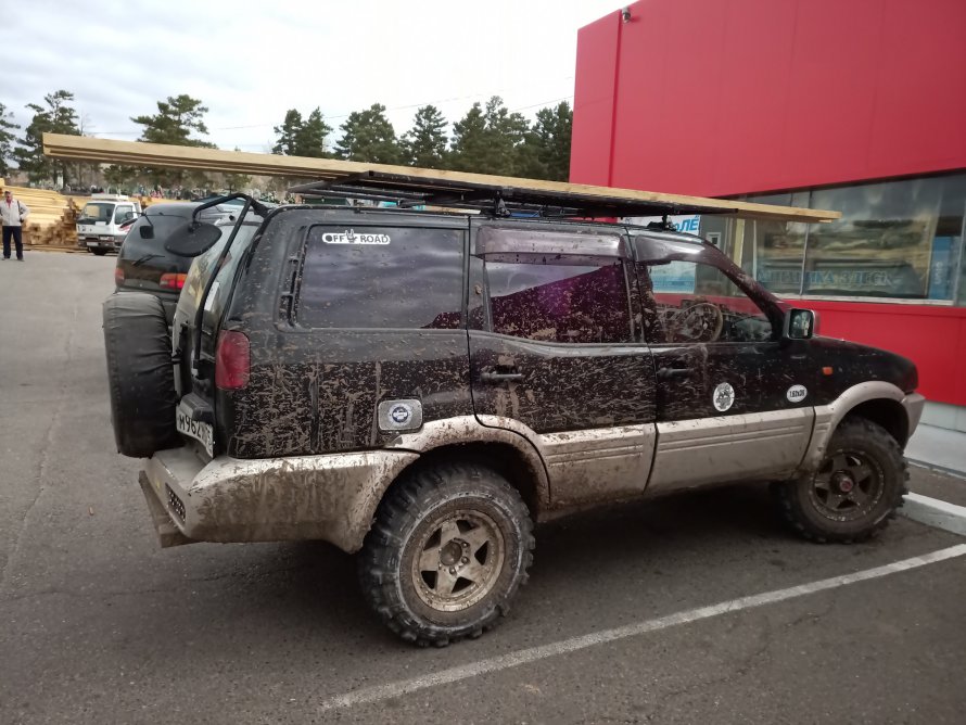 Nissan Mistral кенгурятник
