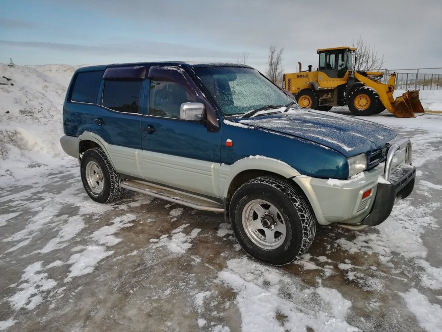 Nissan Mistral 1995 3 дверный
