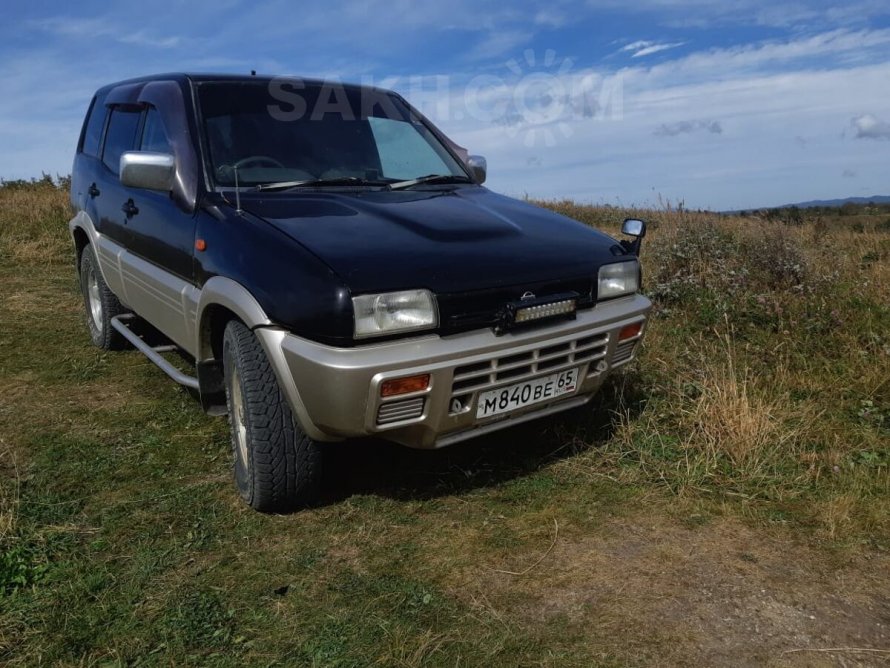 Ниссан Мистраль 1996