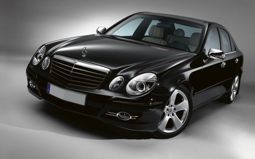 Mercedes-Benz w211