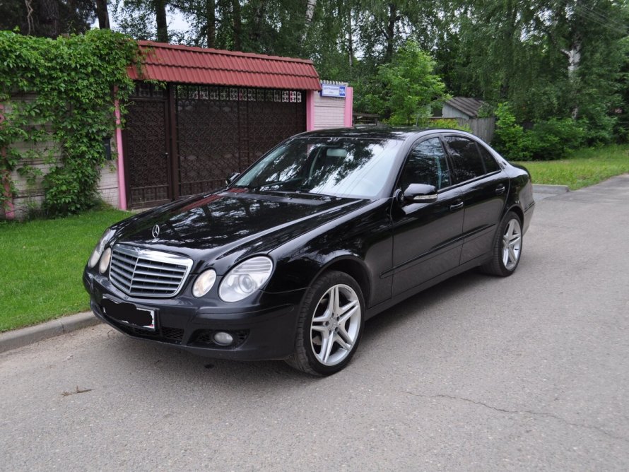Mercedes-Benz w211 2010