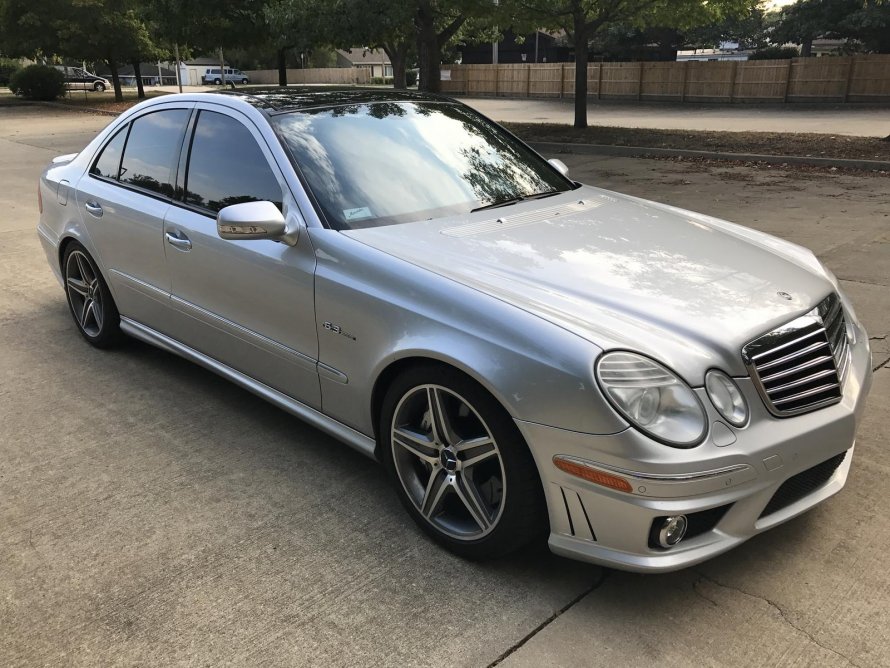 Mercedes e class w211 AMG