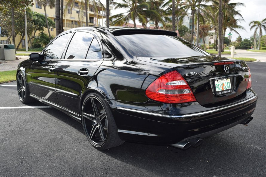 Mercedes Benz e w211