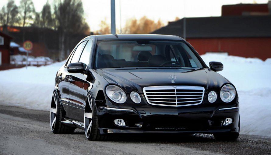 Mercedes e class w211