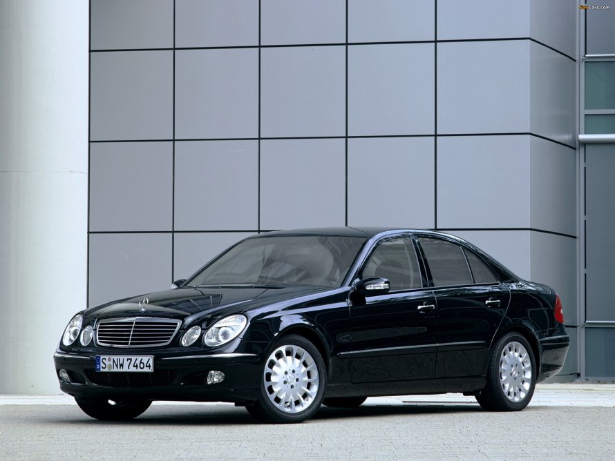 Мерседес-Бенц е-класс w211 2008