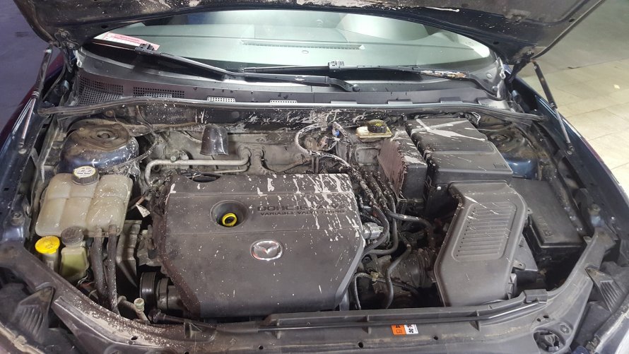 Mazda 3 BK подкапотное