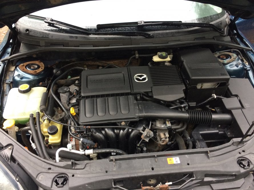 Mazda 3 2006 под капотом
