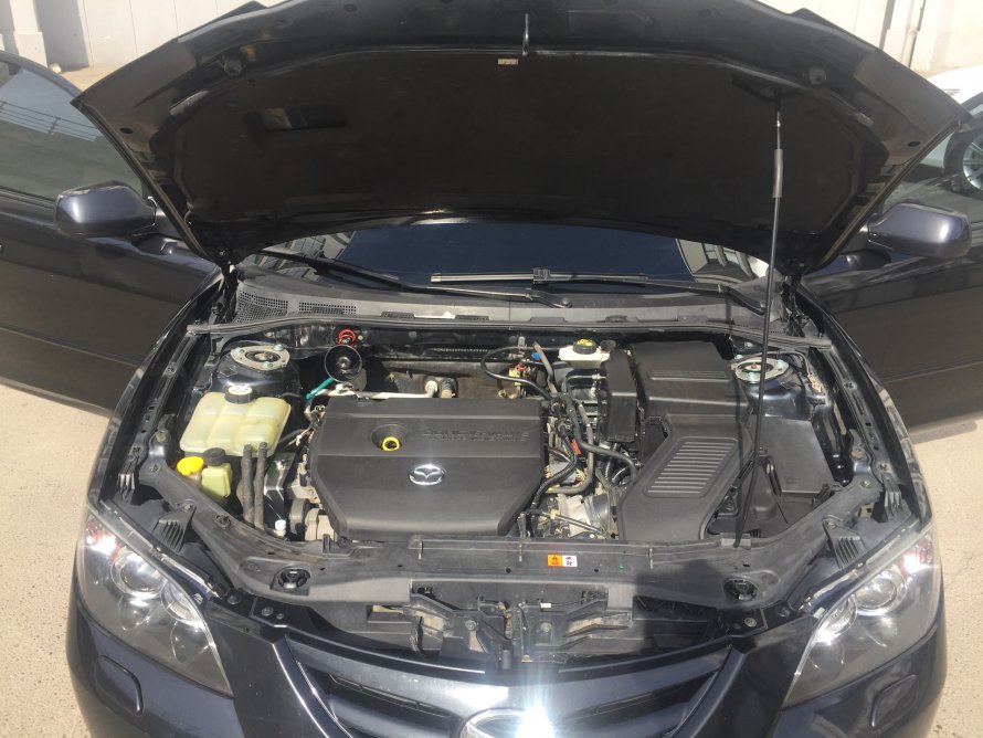 Mazda 3 2007 2.0 под капотом