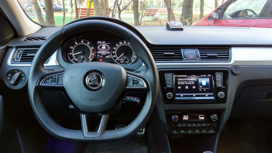 Skoda Rapid 2021 Hockey Edition шильдик