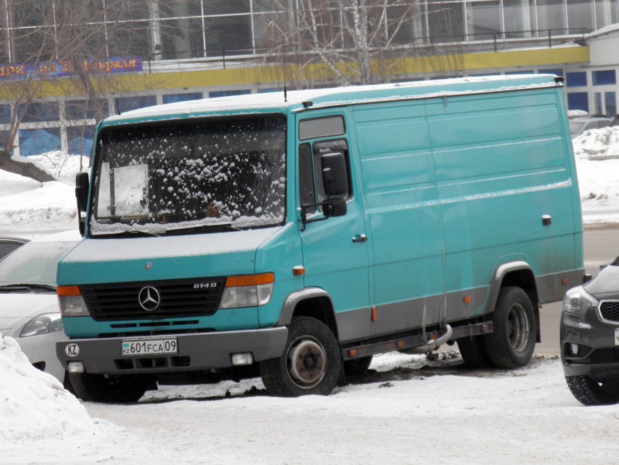 Грузовой Mercedes-Benz Vario, 1993