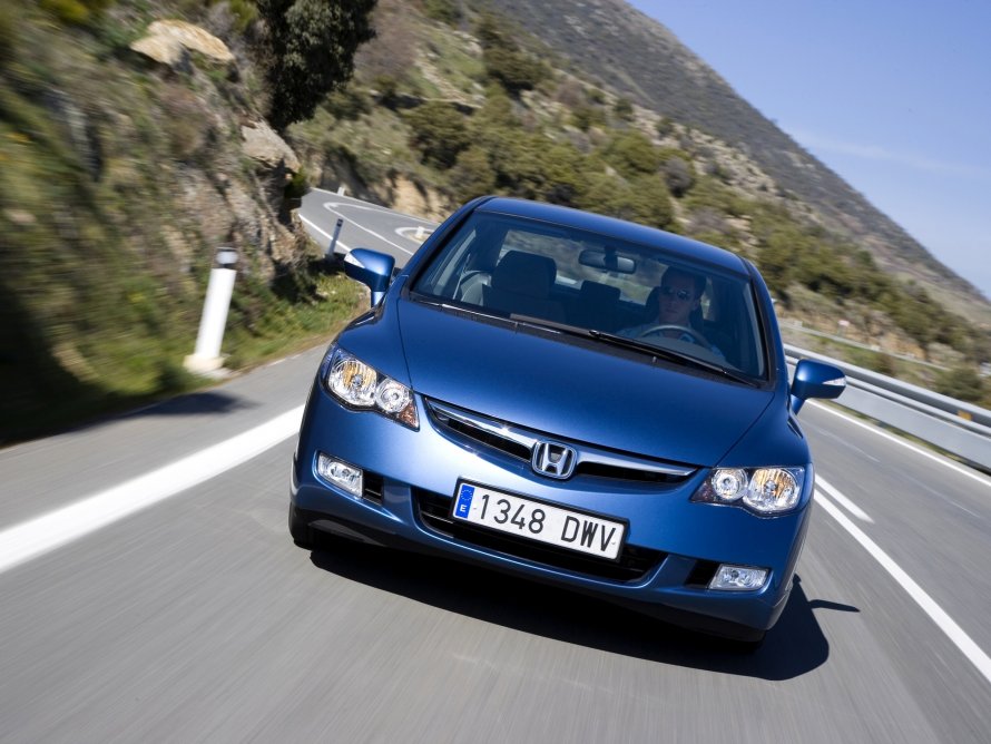Honda Civic 8 поколение