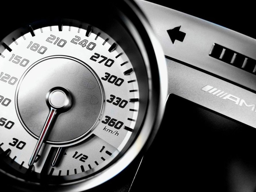 Спидометр Mercedes AMG