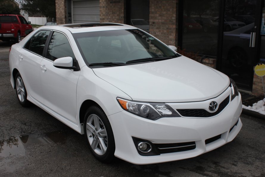 Toyota Camry se 2012