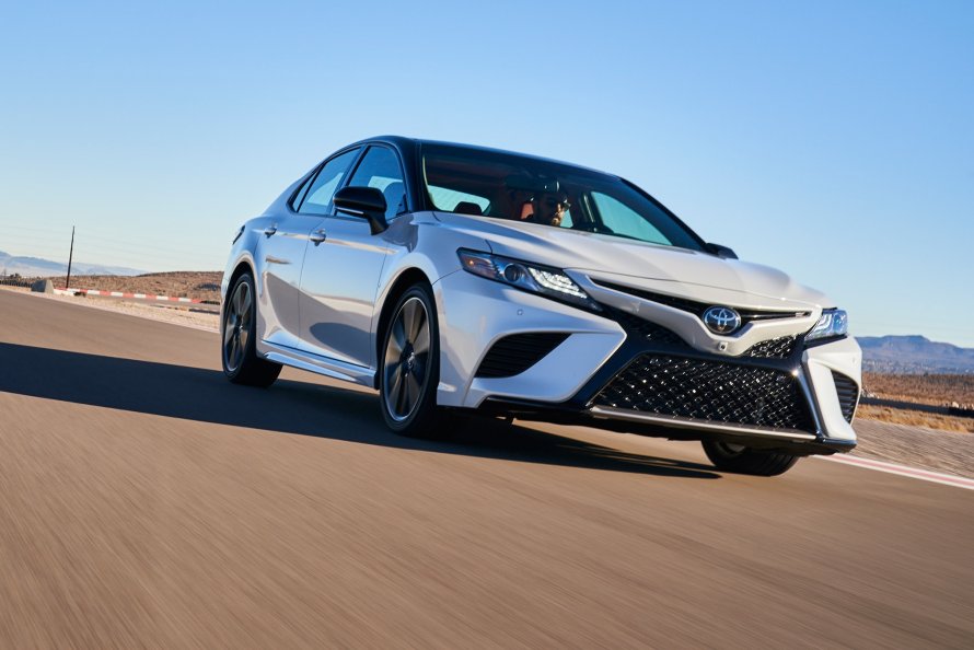Toyota Camry 2018 v6