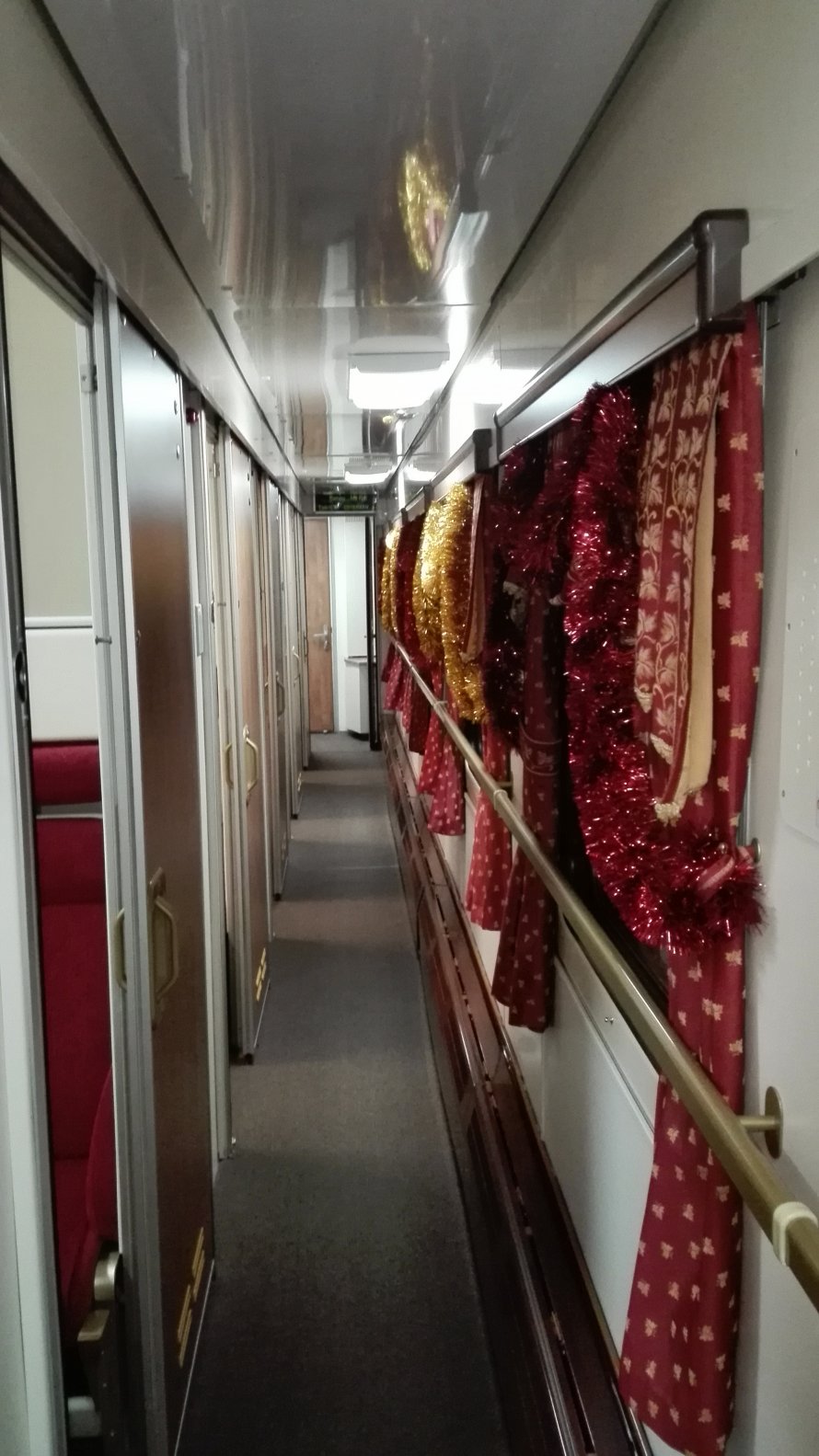 Поезд Гранд экспресс Москва Санкт-Петербург