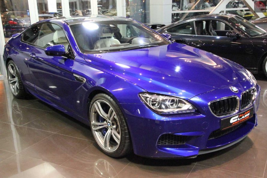 BMW m6 синяя