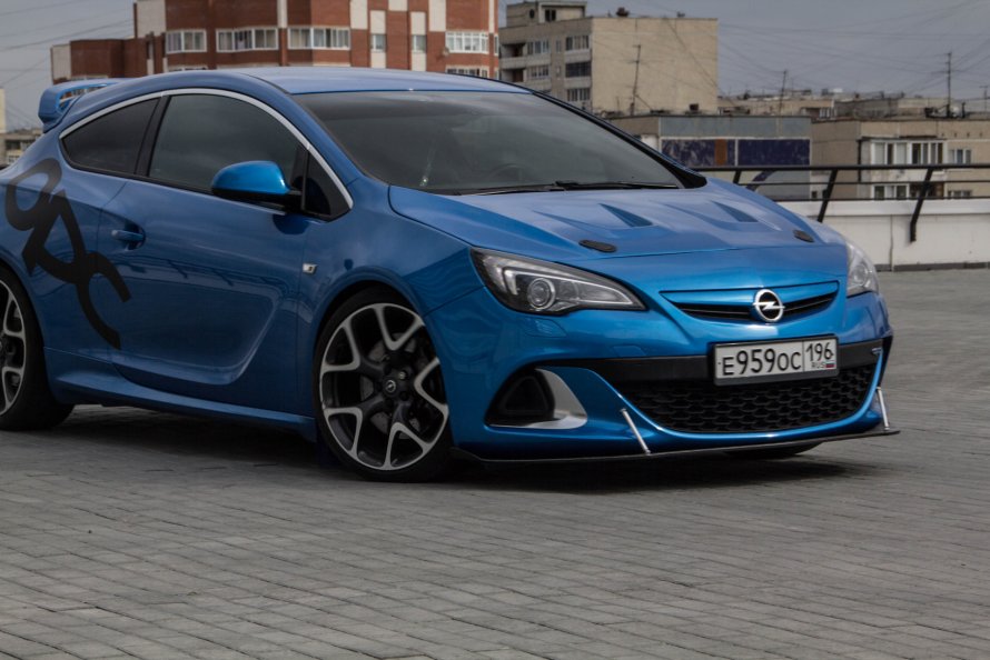 Opel Astra GTC OPC