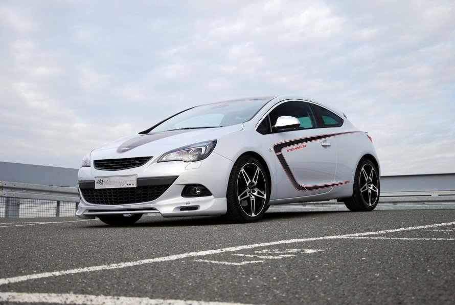 Опель Астра GTC 2020