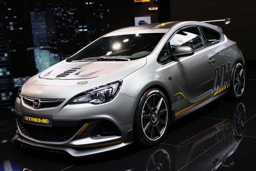 Opel Astra OPC 2015