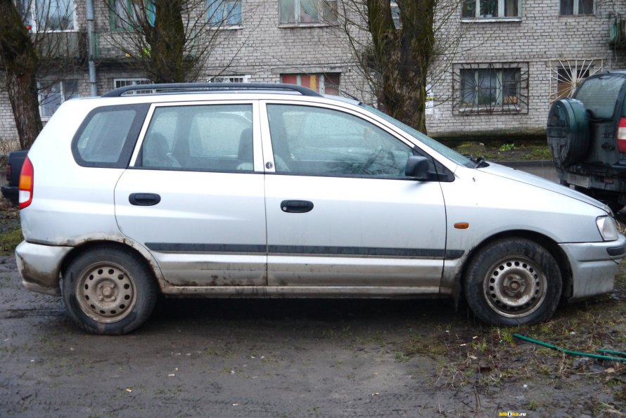 Mitsubishi Space Star 1999