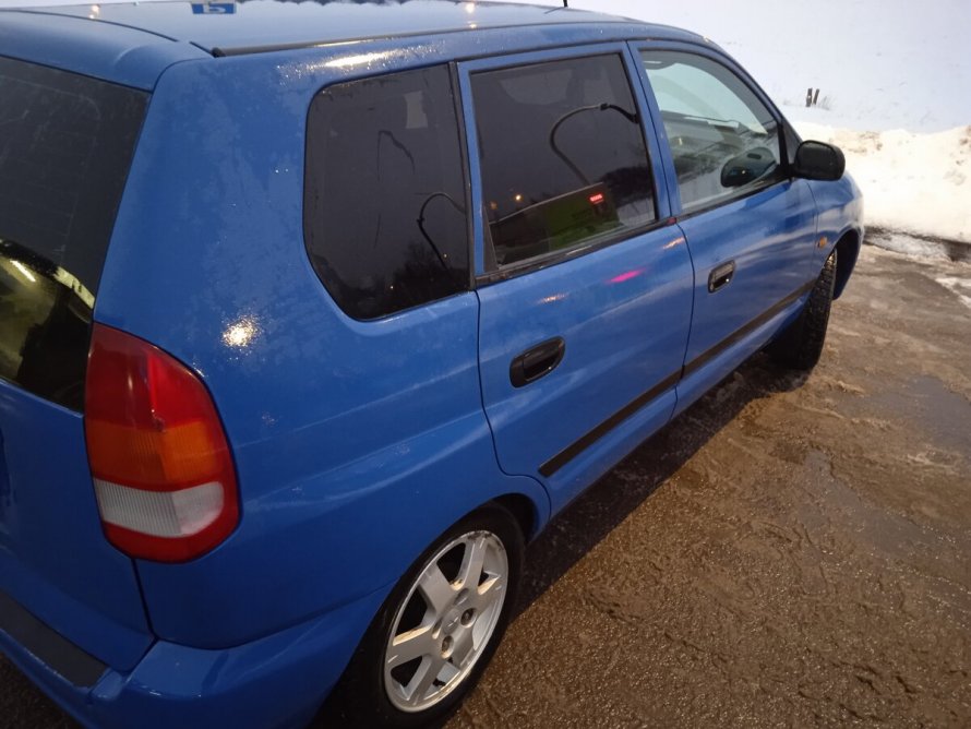 Mitsubishi Space Star 1999