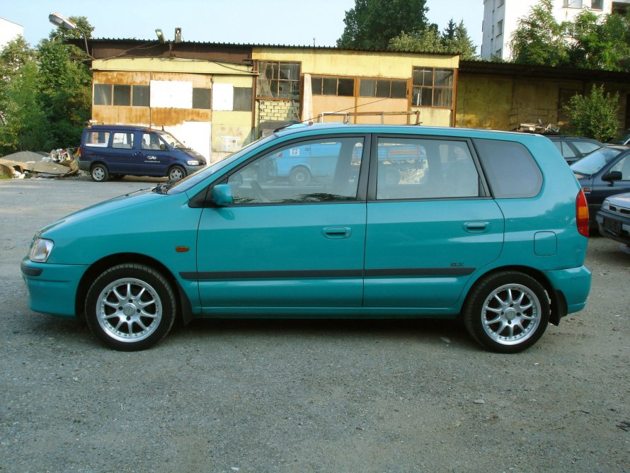 Mitsubishi Space Star 1999
