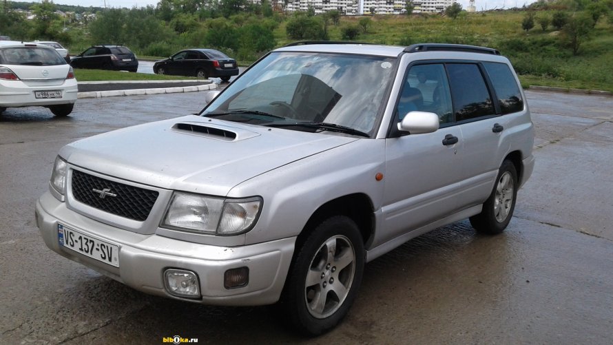 Subaru Forester 1 поколения