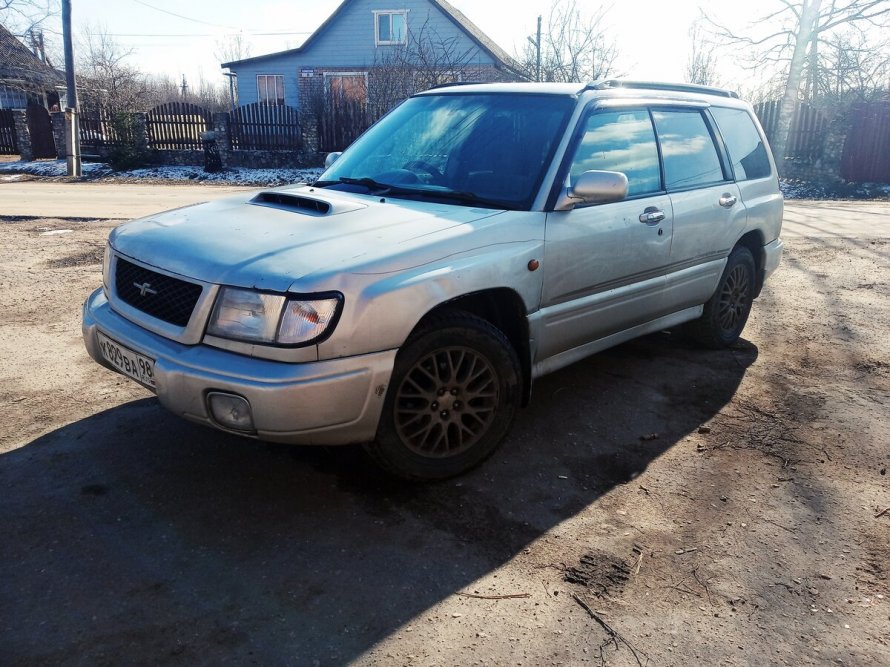 Subaru Forester 2.0 at 1997 241лс