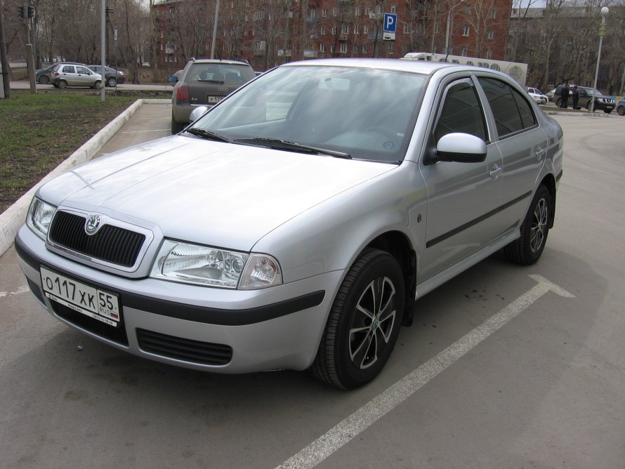 Skoda Octavia 1.6 at 110 л.с