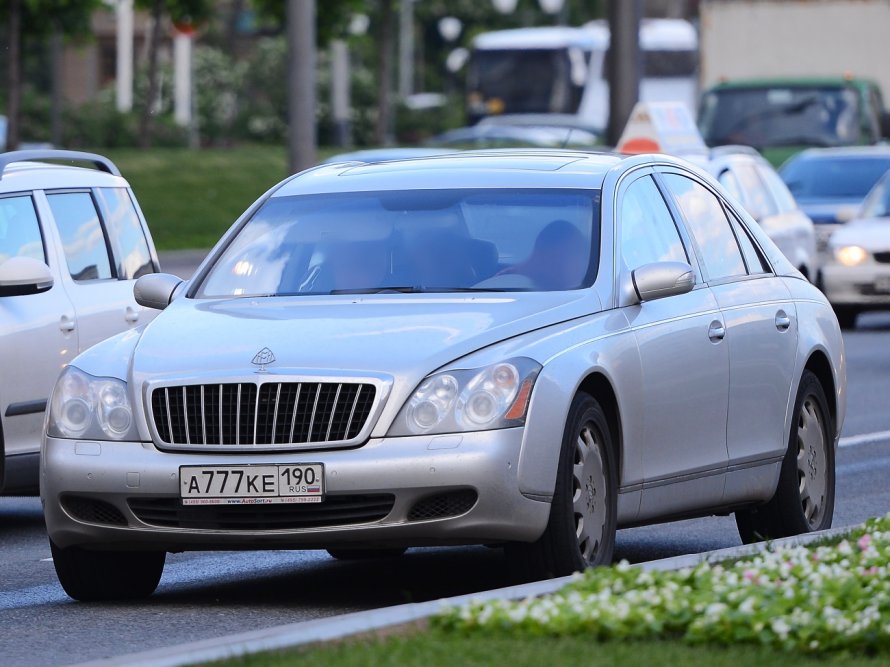 Мерседес Бенц Майбах s600