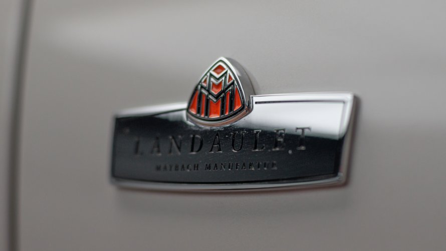 Мерседес Майбах 2021