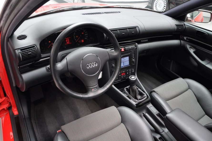 Audi rs4 b5 салон